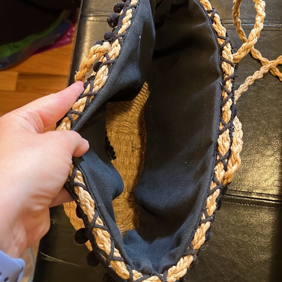 ZARA straw bag with pom poms - Picture 5 of 5